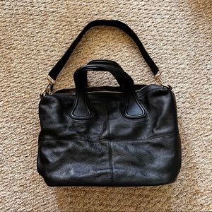Della Stella Women’s Black Leather Handbag w Strap
